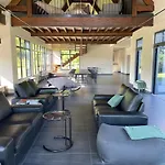 Les Sources Du Val Bed & Breakfast *
